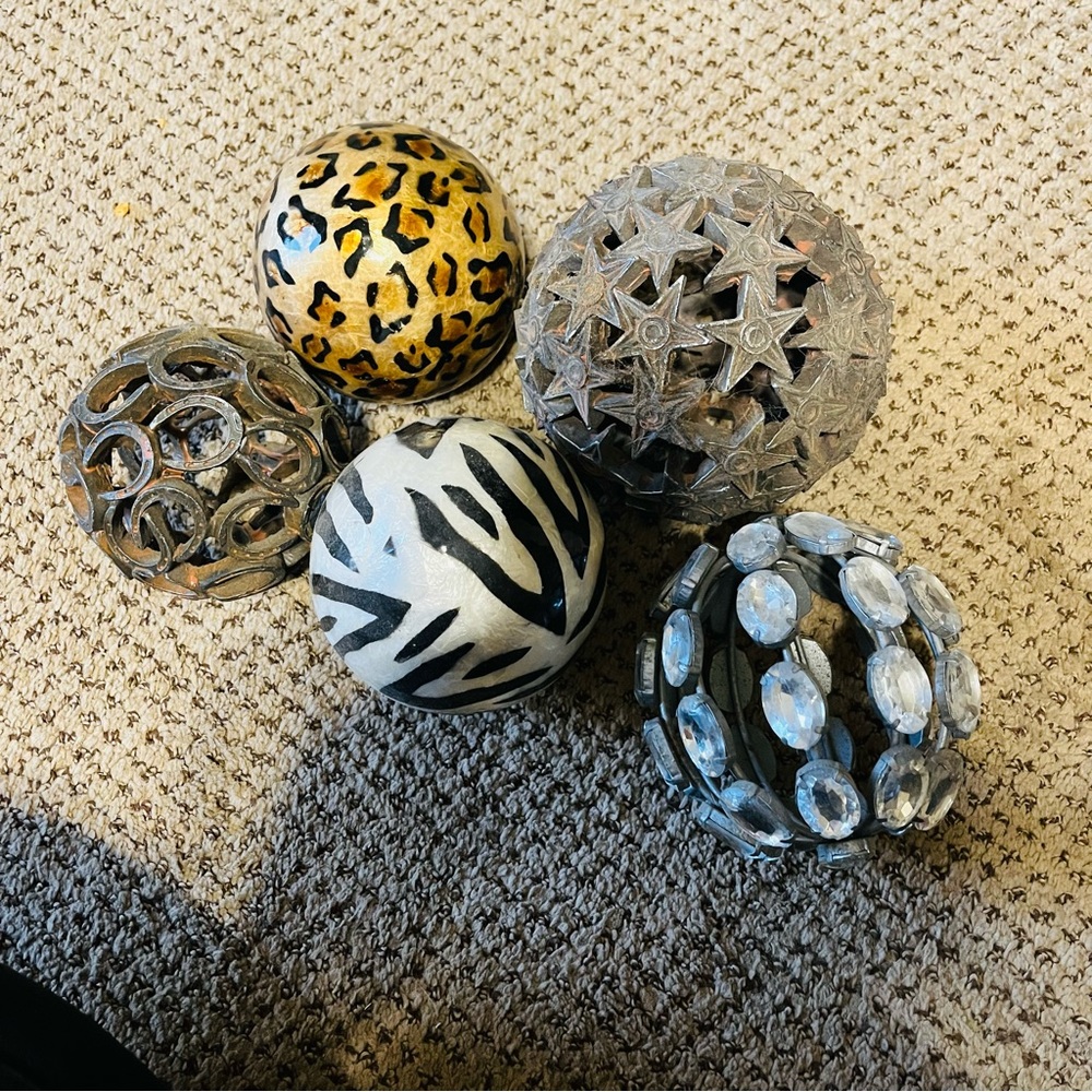 Decorative balls